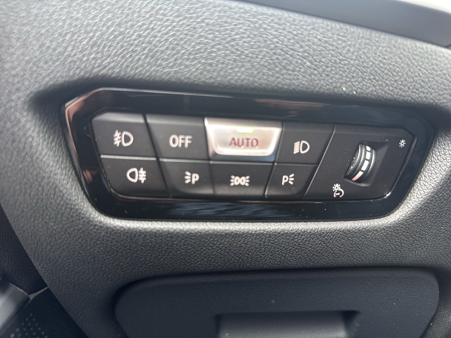 BMW 316d 48 V Aut. | Bild 8 von 22