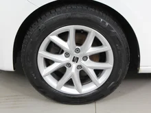 SEAT Leon Reference 1.0 TSI in Candy-Weiß