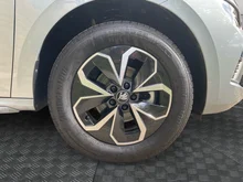 Škoda Kamiq Selection TSI in Smokey Diamond-Silber Metallic