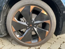 CUPRA Born X 60/63 150kW/204PS in Nacht-Schwarz Metallic
