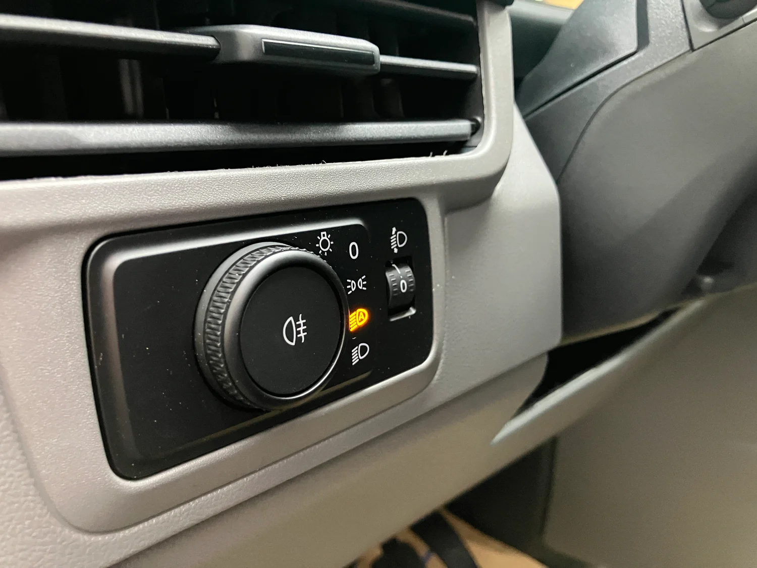 Bild eines VW Transporter Kastenwagen LR TDI