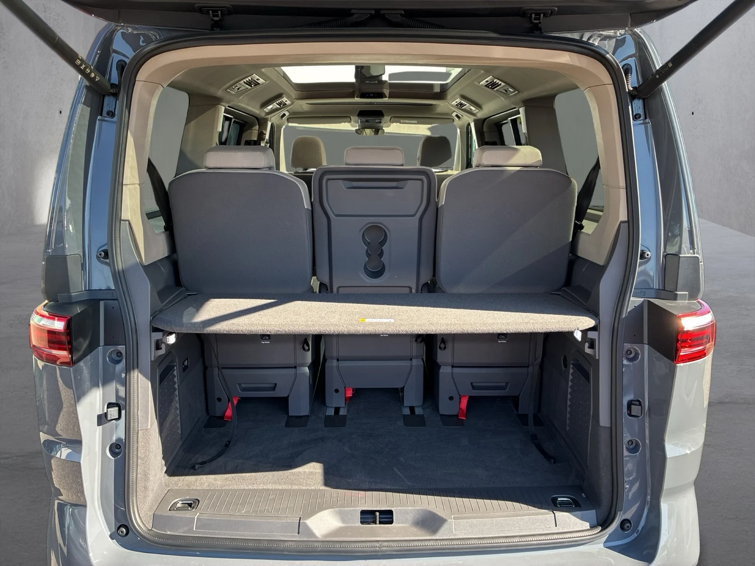 Bild eines VW Multivan Business ÜH TDI