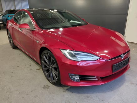 Tesla Model S Long Range
