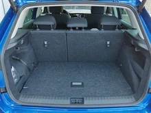 Škoda Kamiq Selection TSI in Race-Blau Metallic