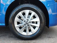 Škoda Kamiq Selection TSI in Race-Blau Metallic