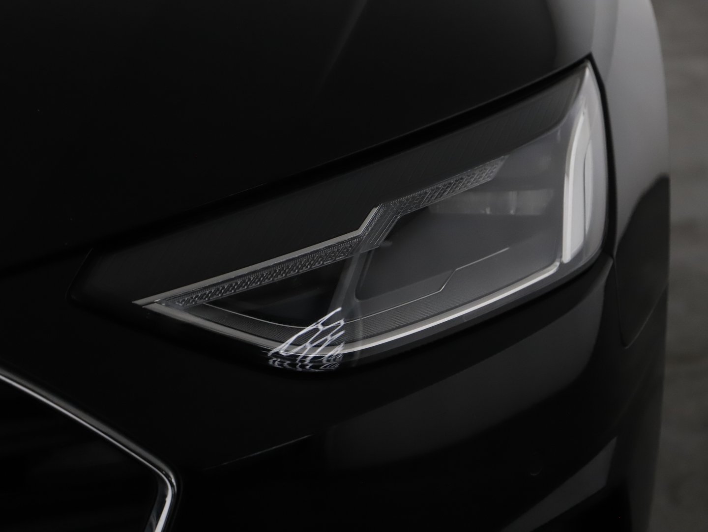 Audi A4 Avant 35 TDI | Bild 19 von 21