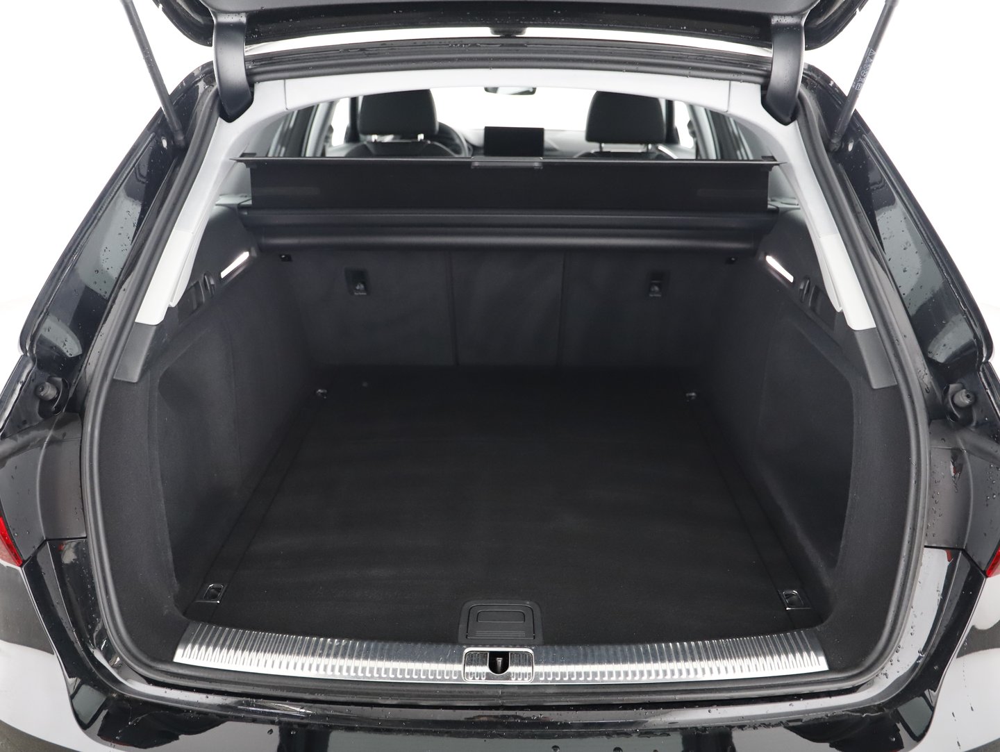 Audi A4 Avant 35 TDI | Bild 14 von 16