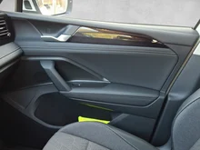 VW Tiguan Friends TDI 4MOTION DSG in Oryxweiß Perlmutteffekt