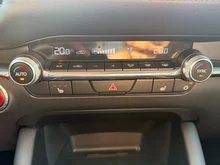 Mazda 3 e-Skyactiv-G122 Exclusive-Line in mittelrot - metallic-perleffekt