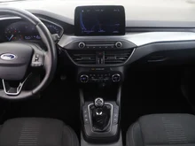 Ford Focus Traveller 1,0 EcoBoost Active Business in Magnetic-Grau