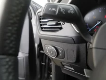 Ford Focus Traveller 1,0 EcoBoost Active Business in Magnetic-Grau