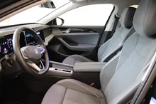 VW Passat Variant Business TDI DSG in GRENADILLSCHWARZ METALLIC