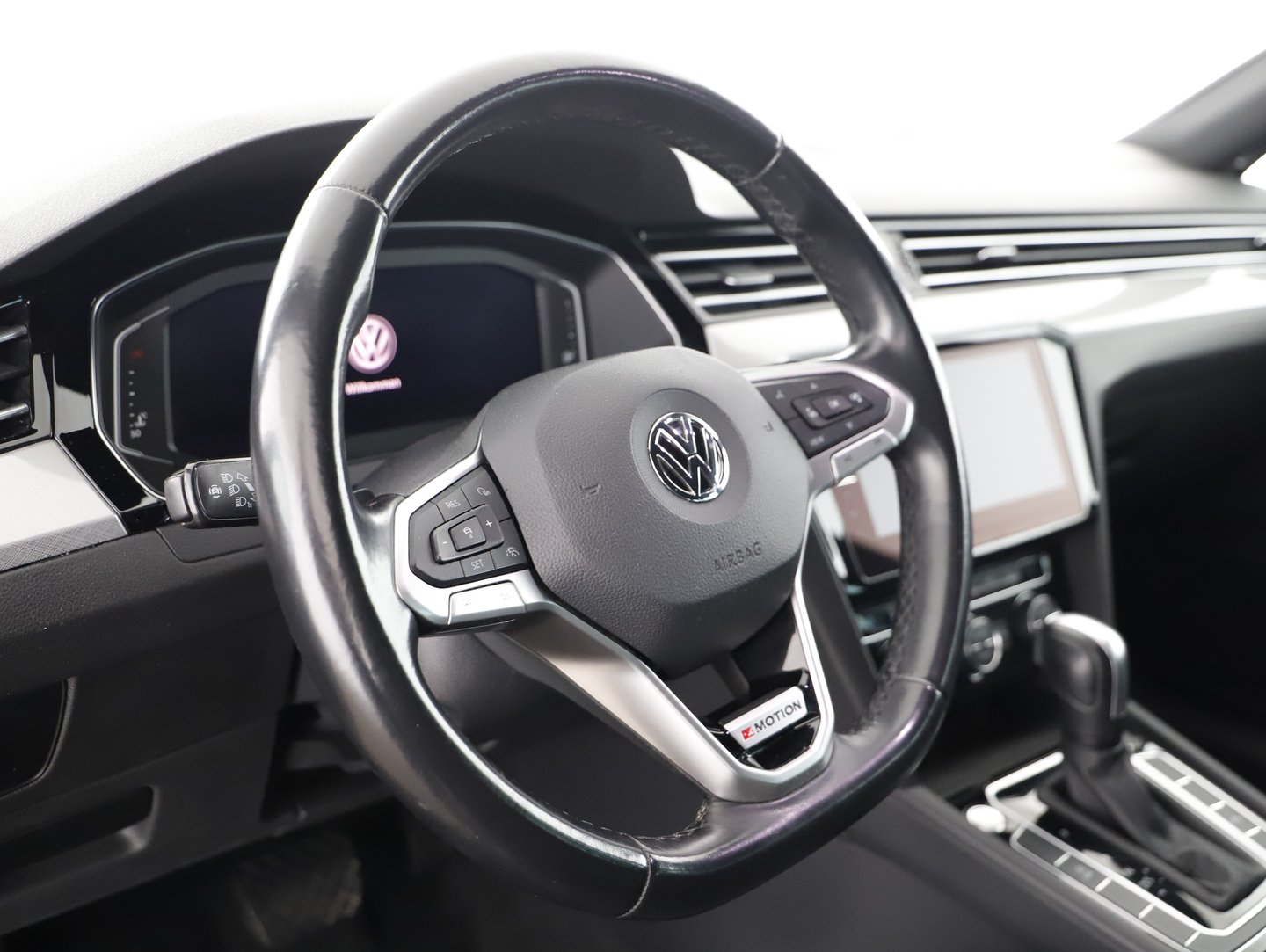 VW Passat Var. Business TDI SCR 4MOTION DSG | Bild 16 von 30