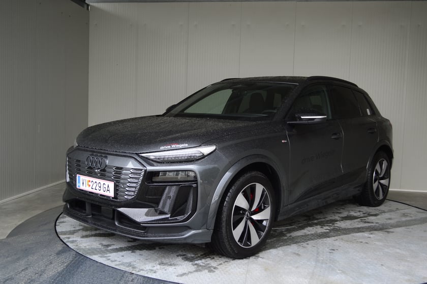 Audi Q6 e-tron quattro business