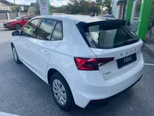 Škoda Fabia Essence in Alaska-Weiß