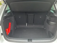 Škoda Karoq Selection TSI DSG ACT in 2Y Moon-Weiss Metallic