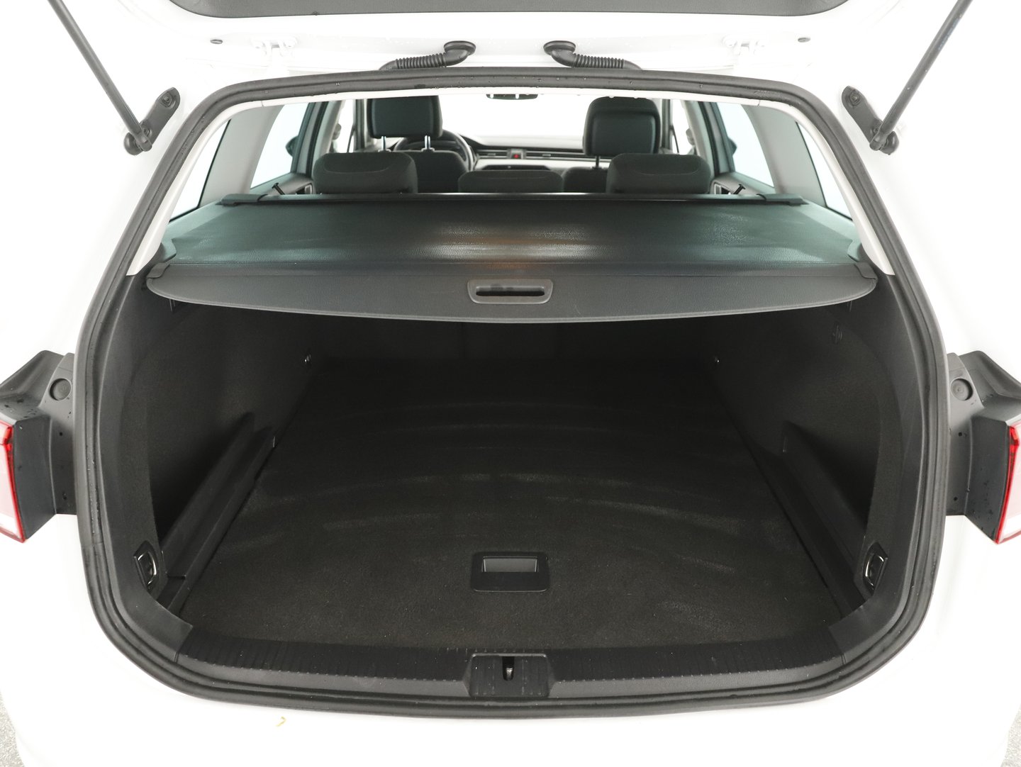 VW Passat Variant Business TSI | Bild 18 von 20