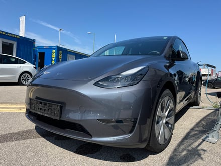 Tesla Model Y Long Range AWD 75kWh