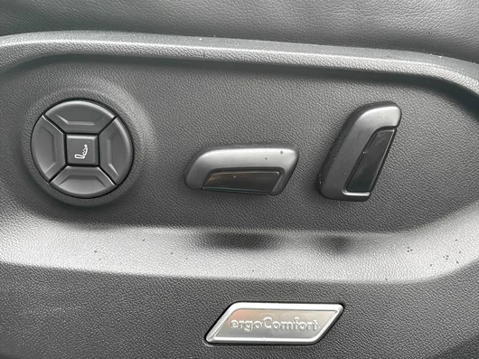Bild eines VW Touareg R-Line TDI 4MOTION