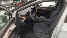 CUPRA Tavascan Adrenaline 210kW/286PS in White-Silber Metallic