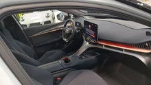 CUPRA Tavascan Adrenaline 210kW/286PS in White-Silber Metallic