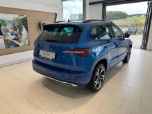 Škoda Karoq Sportline TDI DSG in Race-Blau Metallic