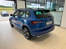 Škoda Karoq Sportline TDI DSG in Race-Blau Metallic