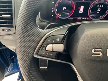 Škoda Karoq Sportline TDI DSG in Race-Blau Metallic