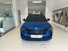 Škoda Karoq Sportline TDI DSG in Race-Blau Metallic