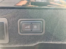 Audi A8 60 TFSI e quattro Lang in mythosschwarz metallic