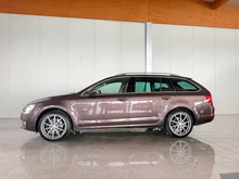 Thumbnail-Foto von Fahrzeug