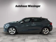 SEAT Leon FR Edition 1.5 TSI 115 PS in Fjord-Blau