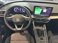 SEAT Leon FR Edition 1.5 TSI 115 PS in Fjord-Blau