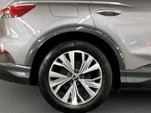 Audi Q4 e-tron 40 e-tron in Taifungrau metallic