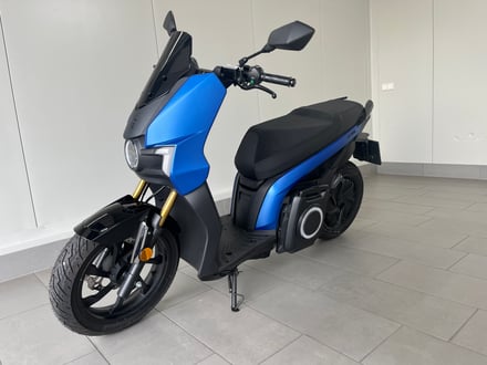 SEAT e-Roller Performance Tarifa Blue