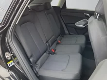 Audi Q3 35 TDI quattro in Mythosschwarz Metallic