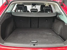 SEAT Leon SP Kombi FR 2.0 TDI 115 PS in Emotion-Rot