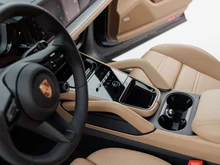 Porsche Cayenne E-Hybrid Coupé in QUARZITGRAUMETALLIC