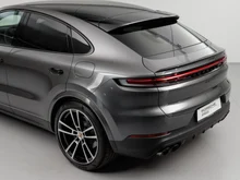 Porsche Cayenne E-Hybrid Coupé in QUARZITGRAUMETALLIC