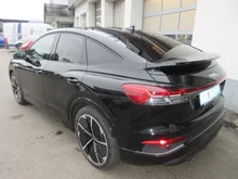 Audi Q4 Sportback e-tron 50 e-tron quattro in Mythosschwarz metallic