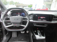 Audi Q4 Sportback e-tron 50 e-tron quattro in Mythosschwarz metallic