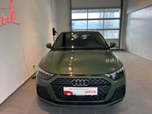 Audi A1 Sportback 25 TFSI intense in Distriktgrün Metallic