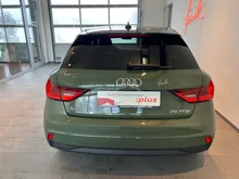 Audi A1 Sportback 25 TFSI intense in Distriktgrün Metallic