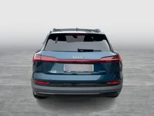 Audi e-tron 55 quattro 300 kW Business in Galaxisblau met.