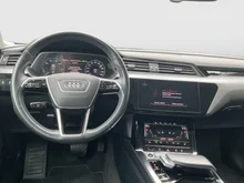 Audi e-tron 55 quattro 300 kW Business in Galaxisblau met.