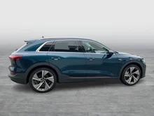 Audi e-tron 55 quattro 300 kW Business in Galaxisblau met.
