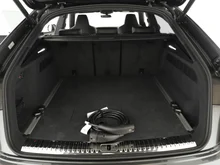 Audi Q8 e-hybrid quattro 360 kW in Daytonagrau Perleffekt