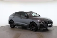 Audi Q8 e-hybrid quattro 360 kW in Daytonagrau Perleffekt