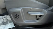VW Multivan KR in 2T Deep Black Perleffekt