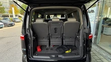 VW Multivan KR in 2T Deep Black Perleffekt